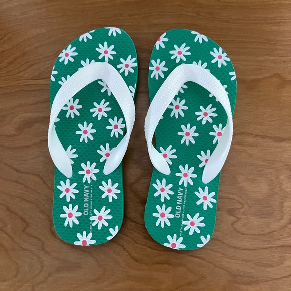 Old Navy Other - 💥4/$12 Old Navy Flip Flops